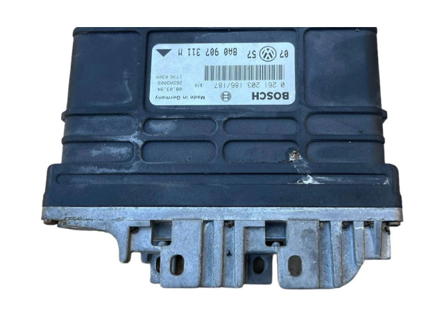Řídící jednotka 8A0907311M, 26SA3009 Volkswagen Vento 1995