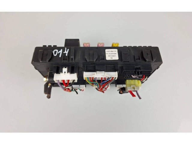 Блок предохранителей T113723010 Chery Tiggo