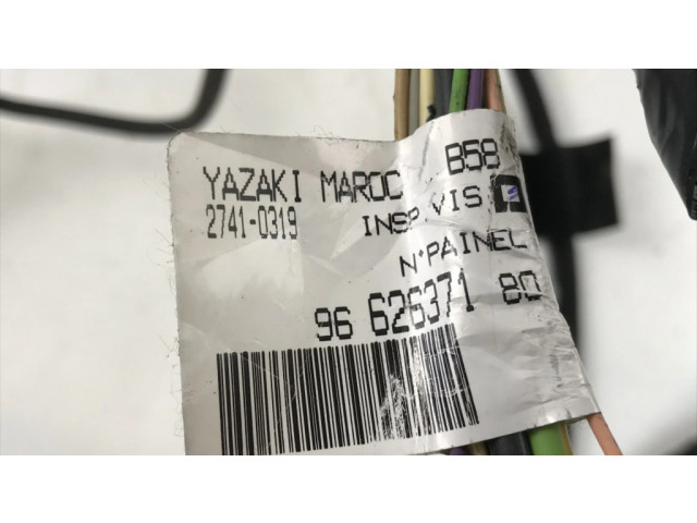 Проводка крышки багажника