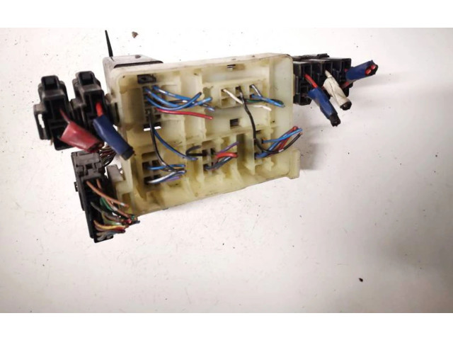 Ящик предохранителей (комплект) Mitsubishi Pajero Sport I 1996 - 2008 года