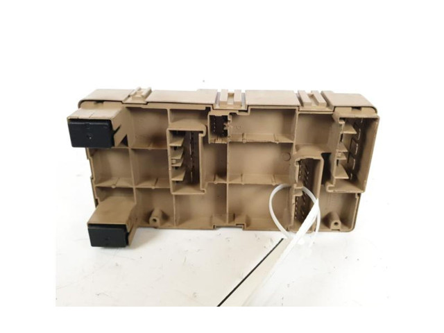 Блок предохранителей    Subaru Forester SH    