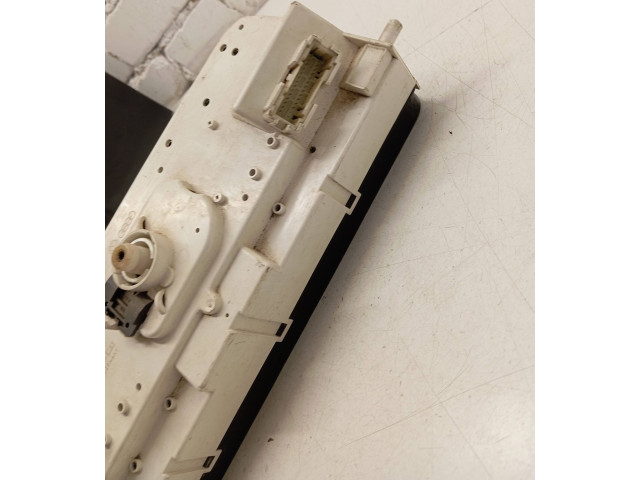 Панель приборов 5220029110   Volkswagen PASSAT B4       