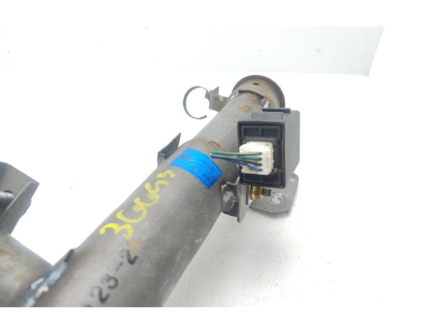 Руль KIA Sorento  2002 - 2009 года 563003E010      