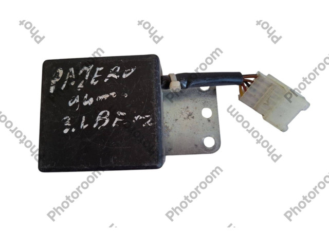 Блок управления MD728643 Mitsubishi Pajero