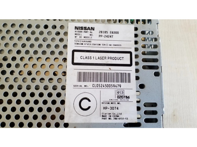 Радио/ проигрыватель CD/DVD / навигация