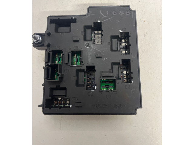 Блок предохранителей 31676132   Volvo XC90    