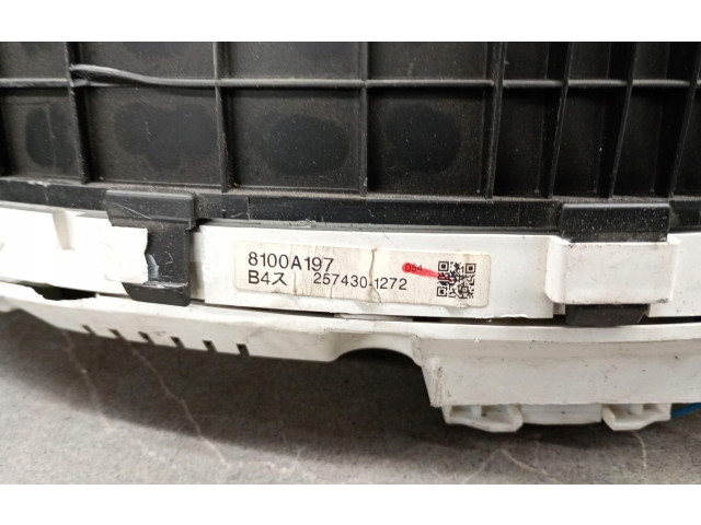 Přístrojová deska Mitsubishi L200 2006 8100A197