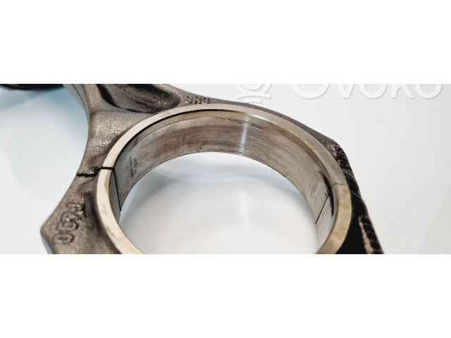 Поршень с шатуном 078118HSR Audi A6 S6 C5 4B