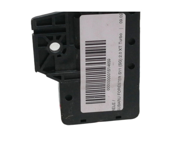 Блок предохранителей 3300120517   Subaru Forester SG    