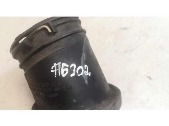 Резонатор всасывания