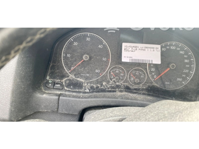 Панель приборов Volkswagen Golf Plus