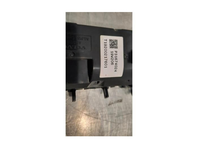 Блок управления климат-контролем 31674024 Volvo XC90