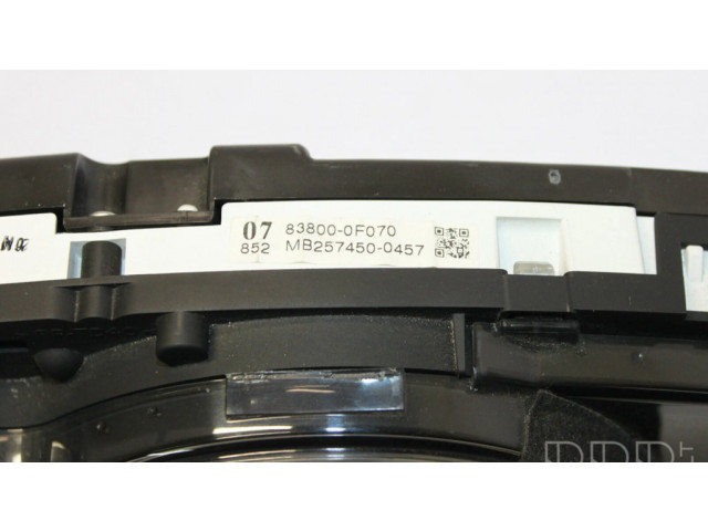 Přístrojová deska Toyota Verso 2010 838000F070