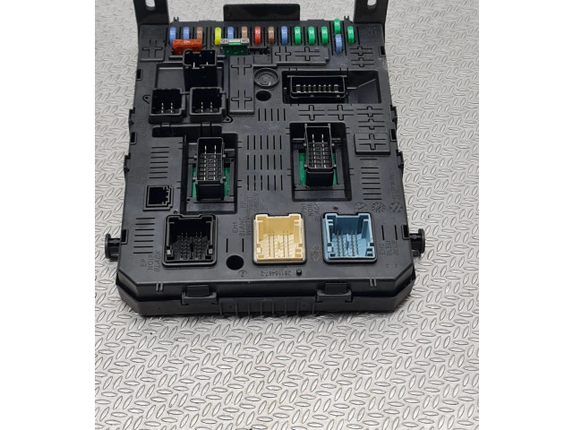 Pojistková skříňka 281164872 Peugeot 3008 2010