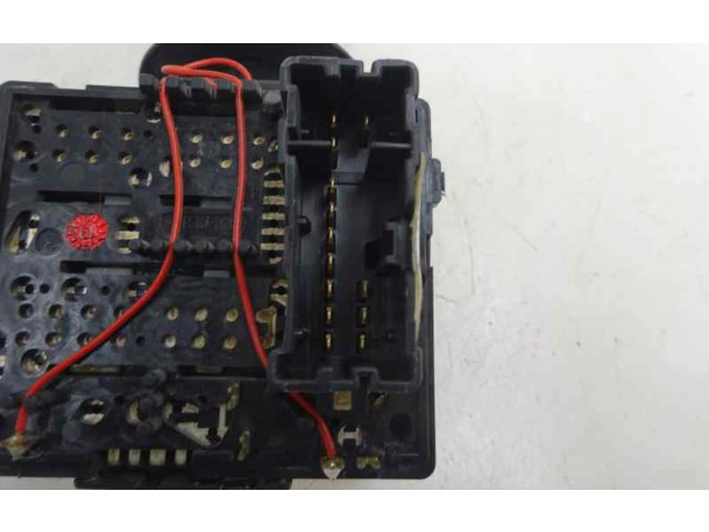 Ручка стеклоочистителей E10670223   Dacia Dokker