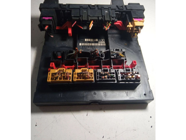 Блок предохранителей 3C0937049E, F005V00526 Volkswagen Touran I
