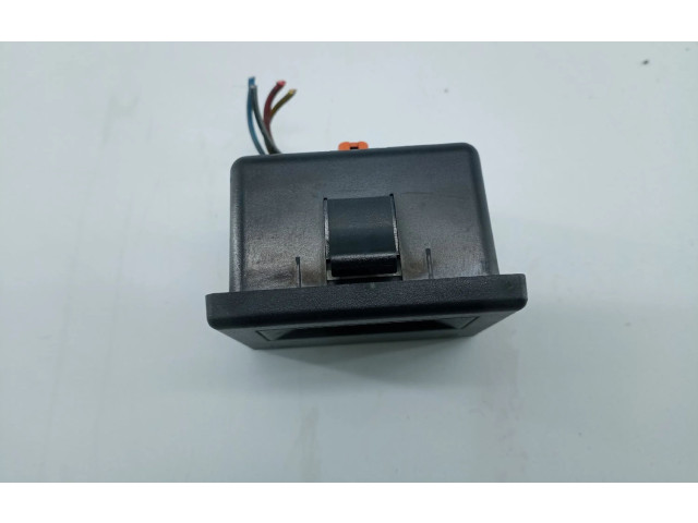 Přístrojová deska Renault Express 1994 7700812450