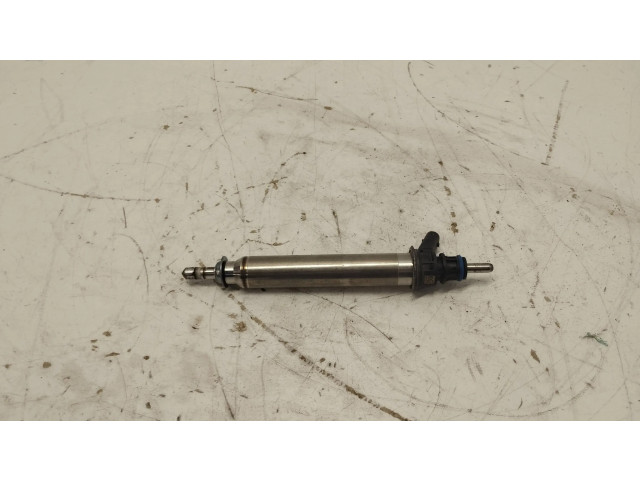 Vstřikovač A2780700687   Mercedes-Benz C AMG W205  pro benzínový motor 4.0  