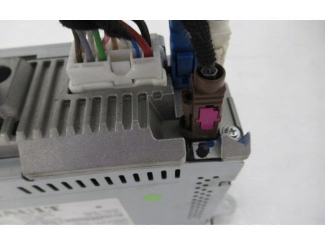 Дисплей    281155231R   Renault Captur