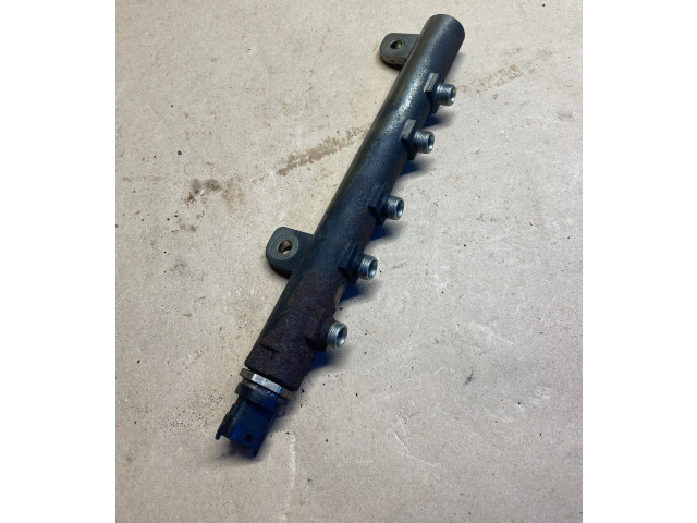 Топливная рампа 55209572, 028362L4   Saab 9-3 Ver2   для двигателя Z19Dt