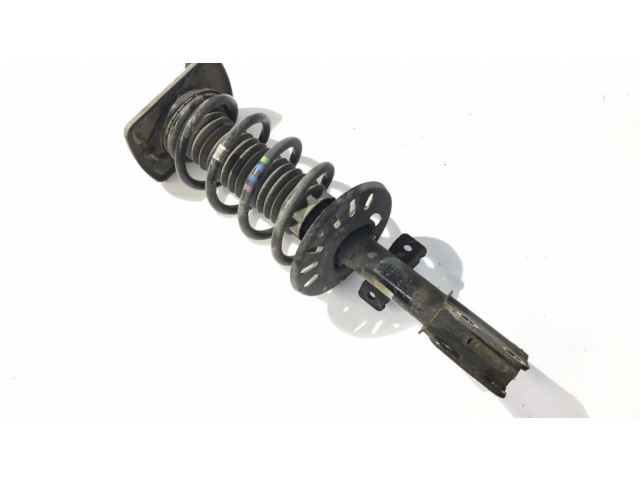 Передний амортизатор с пружиной      