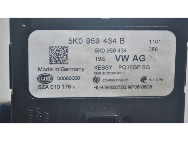 Блок управления 5K0959434B Volkswagen Jetta VI