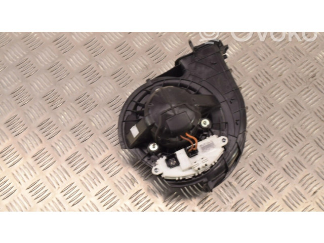 Вентилятор печки 9276112 BMW X5 F15