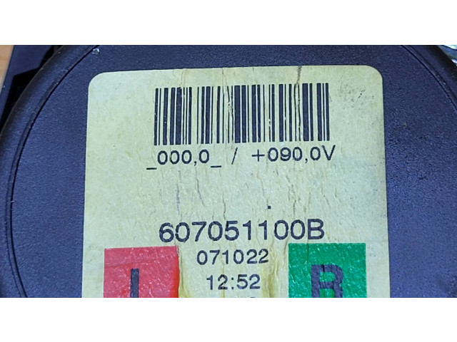 Задний ремень безопасности