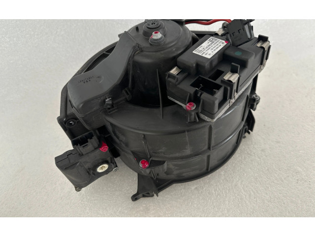 Вентилятор печки    4f0820020a, 4F0820521A   Audi A6 S6 C6 4F