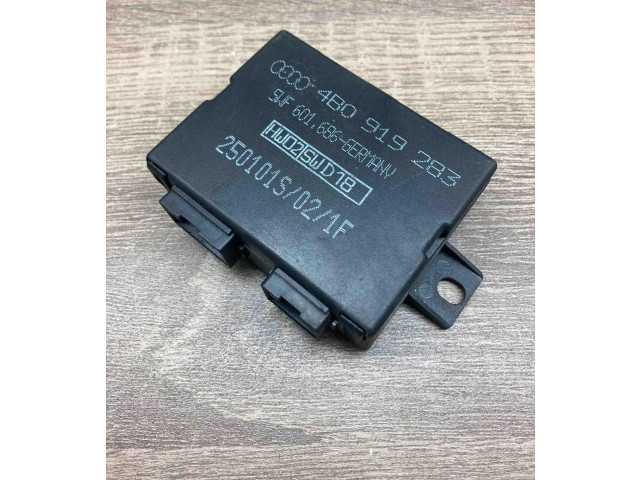 Přístrojová deska Audi A6 S6 C5 4B 1997 4B0919283, 601683