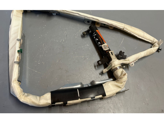 Боковая подушка безопасности 9141638, 570604900H Volvo V70