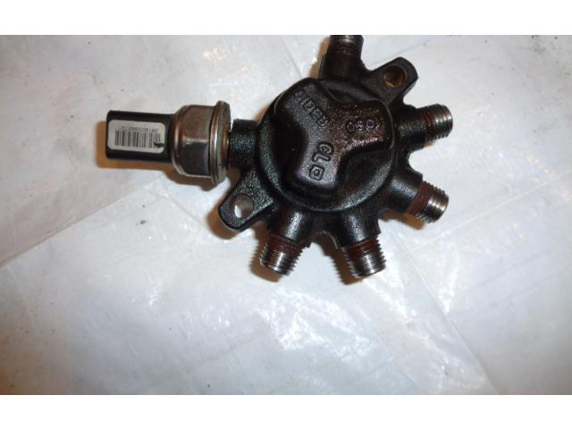 Турбина Распределитель топлива Renault Clio I 8200584034