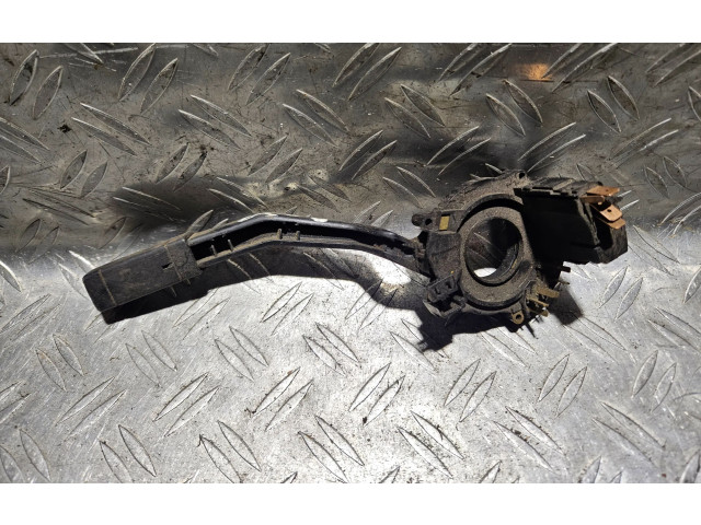 Ручка стеклоочистителей 811953503C Audi 80 90 B2