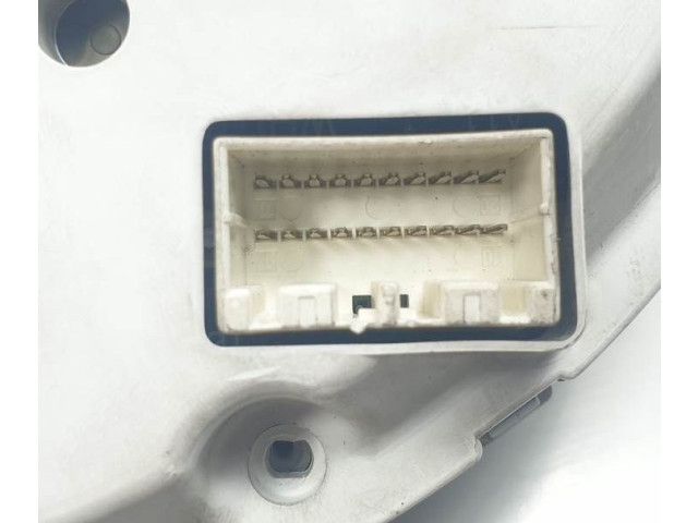 Панель приборов 8022008201   SsangYong Rexton       