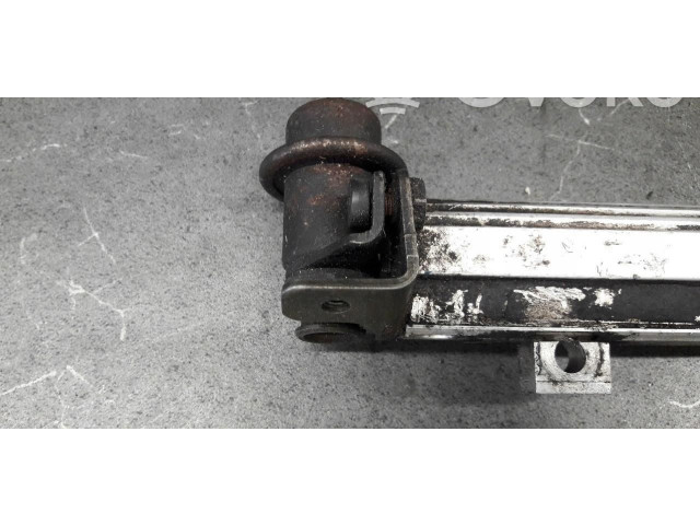 Топливная рампа 17093119 Pontiac Trans Sport