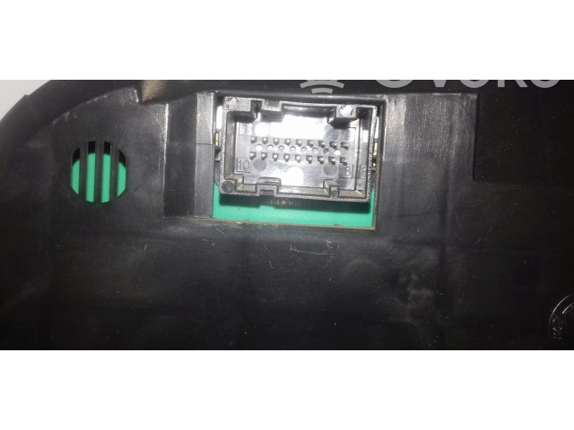 Přístrojová deska Fiat Punto (199) 2011 8A7C3YW9K