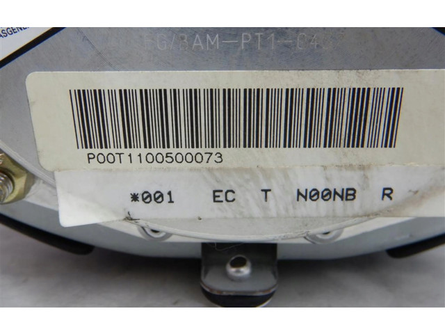 Подушка безопасности водителя    Volkswagen New Beetle