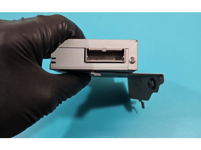 Блок комфорта 022, V957   Subaru Forester SH   