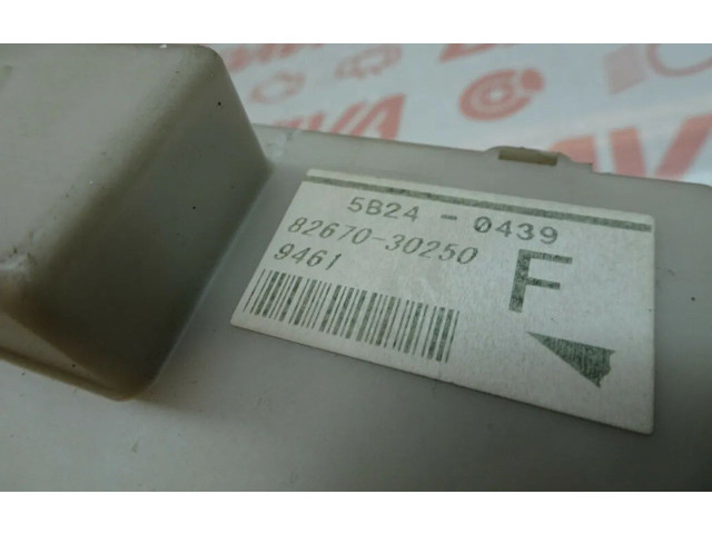   Pojistková skříňka 82670-30250   Lexus GS 300 350 430 450H 2011