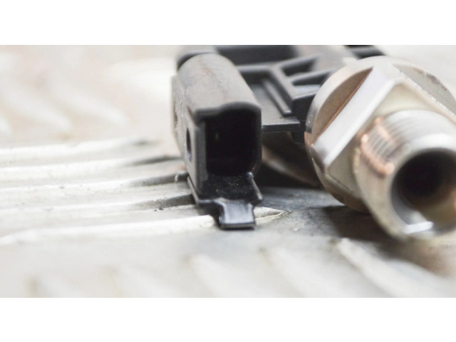 Vstřikovač 0261500109, 7597870 BMW 5 F10 F11 pro benzínový motor 3.0 N55 B30 A