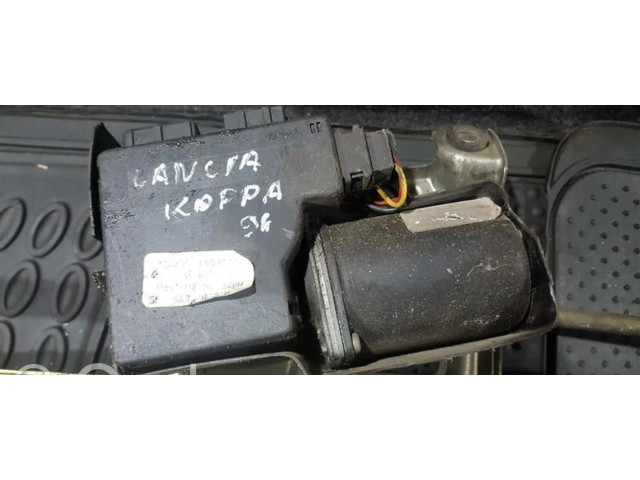Моторчик дворников 50588629, 22116581 Lancia Kappa
