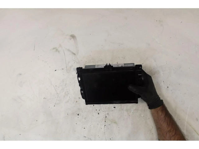 Дисплей       Jeep Compass