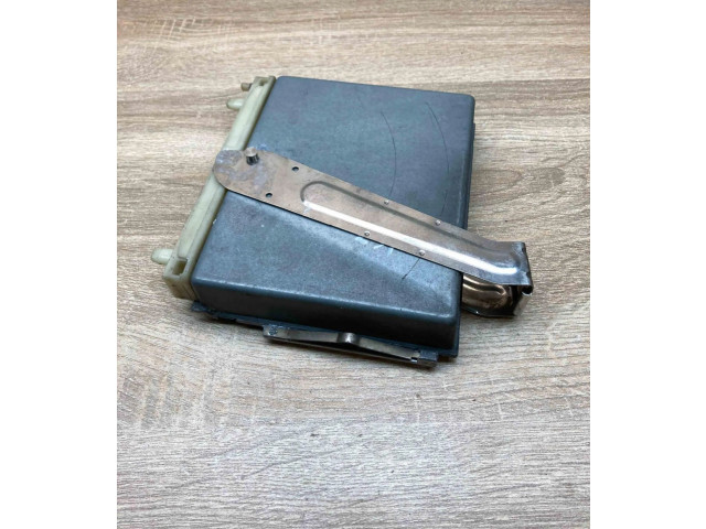 Блок управления двигателем ECU    P01270297, 0281001592   Volvo S70  V70  V70 XC