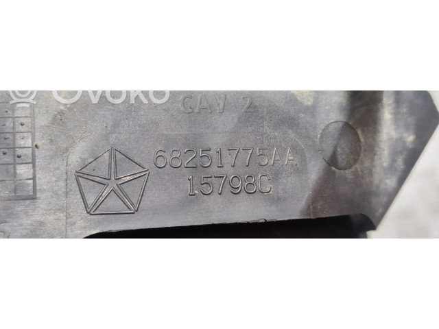 Блок предохранителей 68251775AA Jeep Grand Cherokee