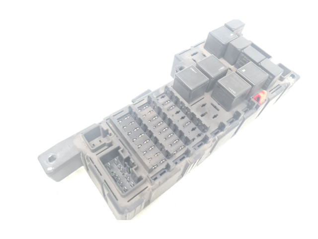 Блок предохранителей 8651187, 518323217 Volvo S60