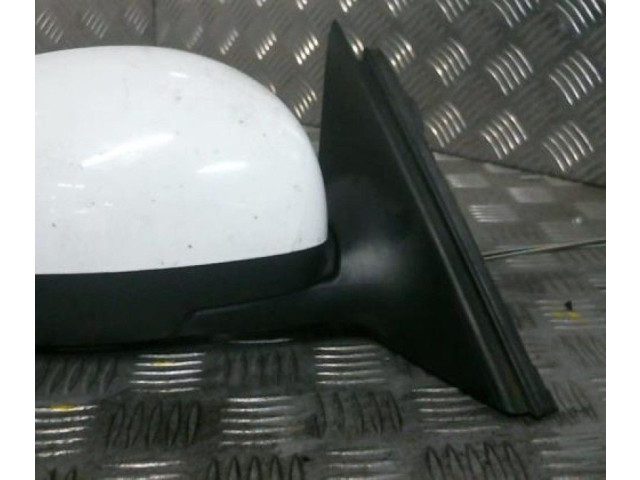 Зеркало электрическое Skoda Fabia Mk2 (5J) 2007 - 2014 года