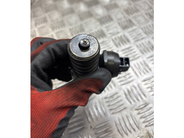 Vstřikovač 038130073BN Volkswagen Caddy