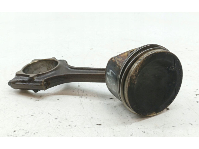 Píst 82L146, TFSI Seat Leon (1P)