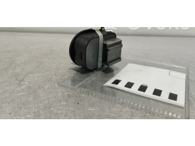 Зеркало электрическое        Volkswagen New Beetle  1998 - 2011 года   