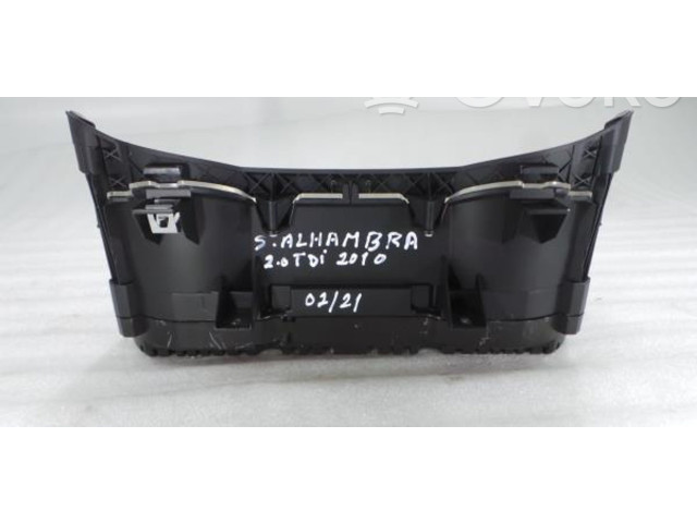 Přístrojová deska Seat Alhambra (Mk2) 2010 A2C53219792